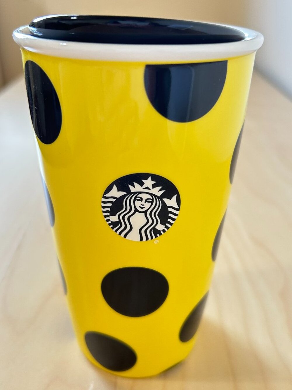 Starbucks Coffee 2015 12oz Yellow With Black Polka Dots Ceramic Travel Mug